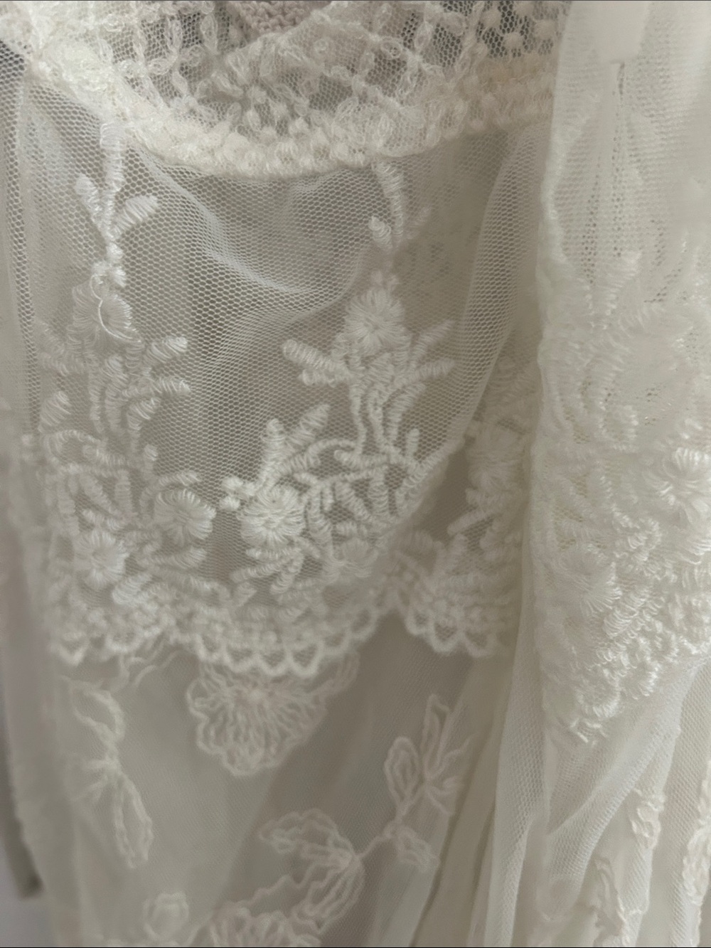 Kimchi Blue Cream Lace-Panel Midi Dress - Picture 3 of 3